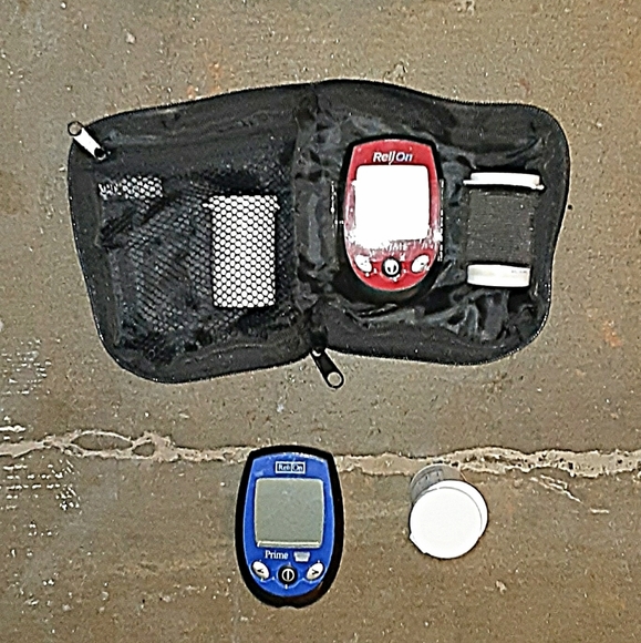 Glucometer with strips and Lance's $20 like new
